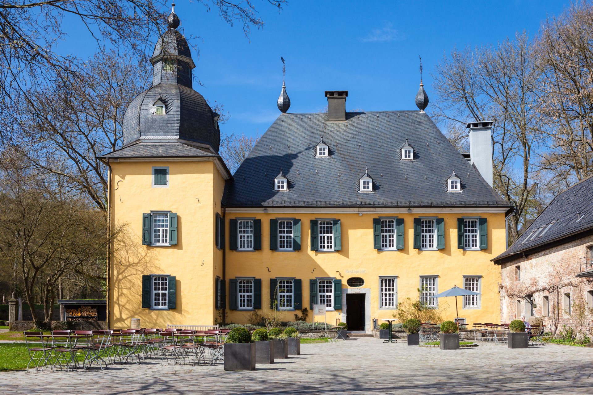 Schloss Lüntenbeck ist eines der ältesten Gebäude Wuppertals mit einer Ersterwähnung im Jahr 1217