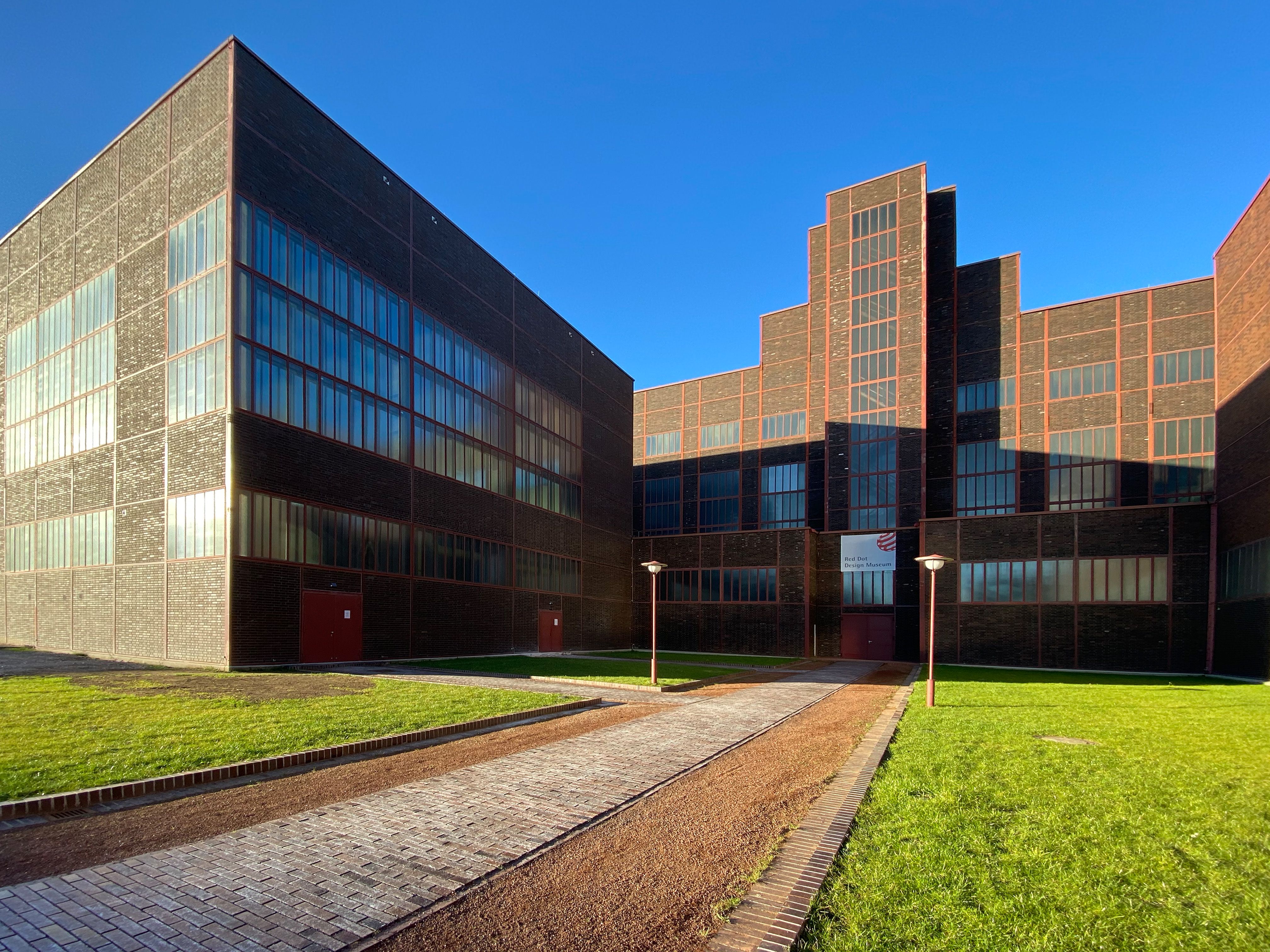 Das Red Dot Design Museum beherbergt die weltweit größte Ausstellung zeitgenössischen Designs