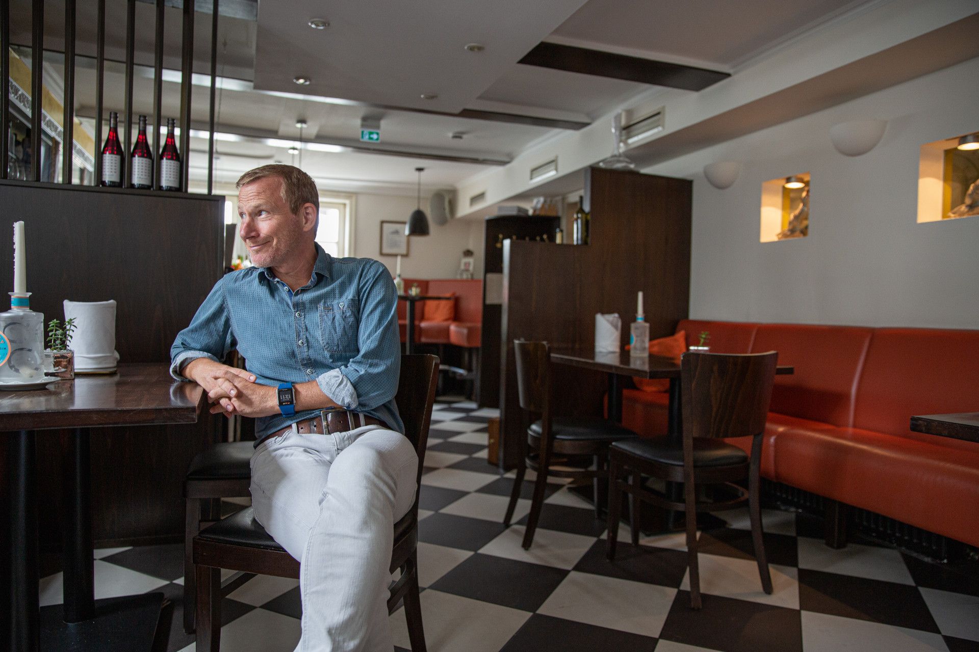 Roland Jankowsy im Hotel und Restaurant "Zur Post" im Bergischen Land