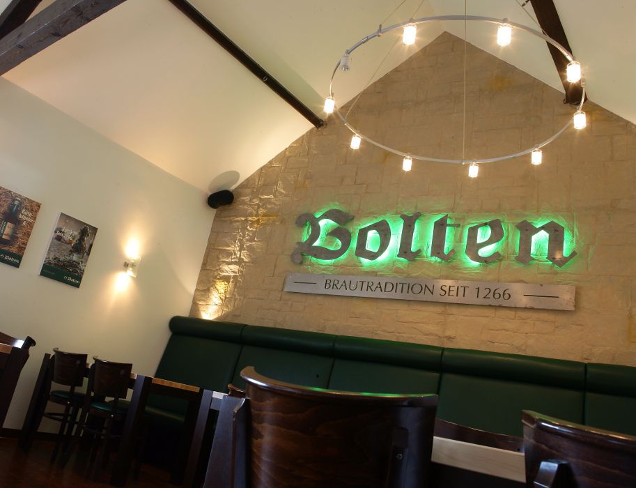 In der Altbierstube der Bolten Brauerei wird das Bier verkostet