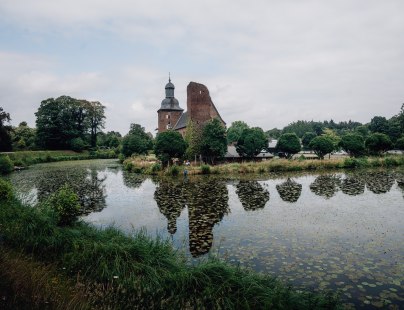 Rückansicht der Tüschenbroicher Mühle am Niederrhein, © Leo Thomas