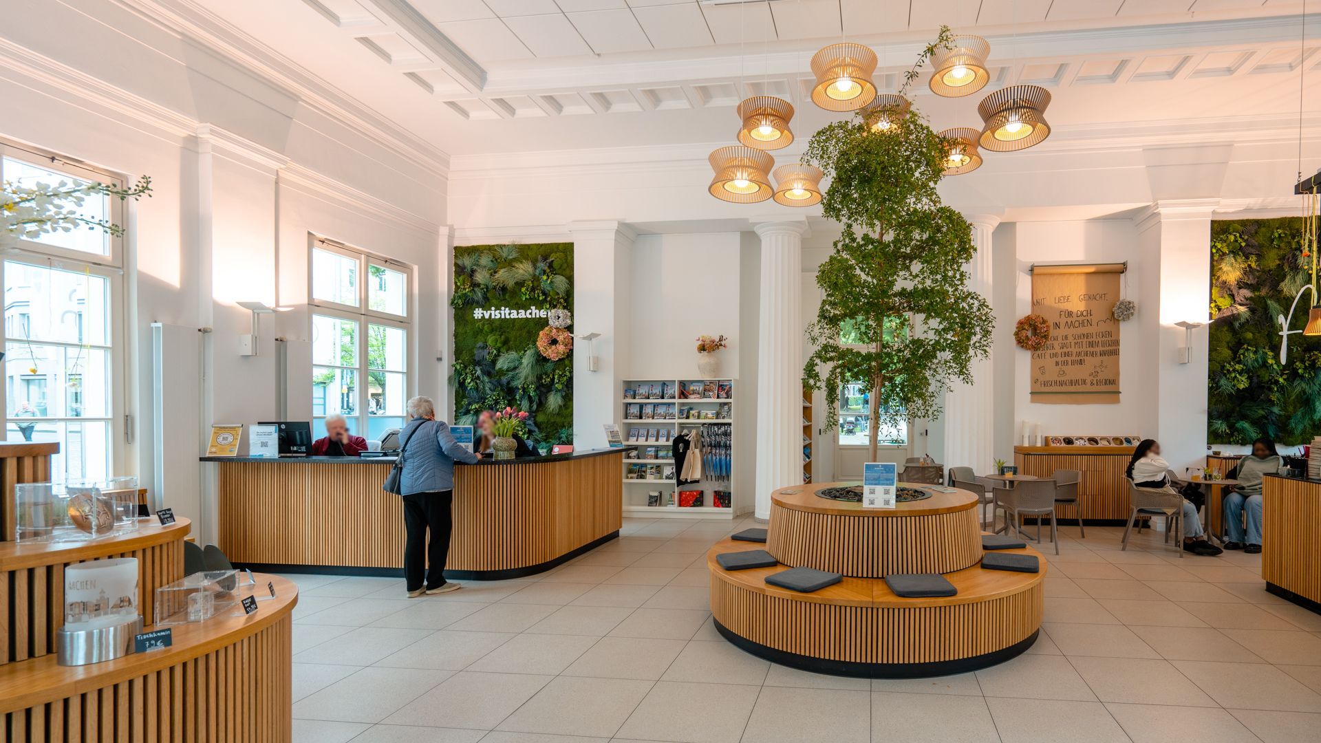 Tourist Info Elisenbrunnen Aachen