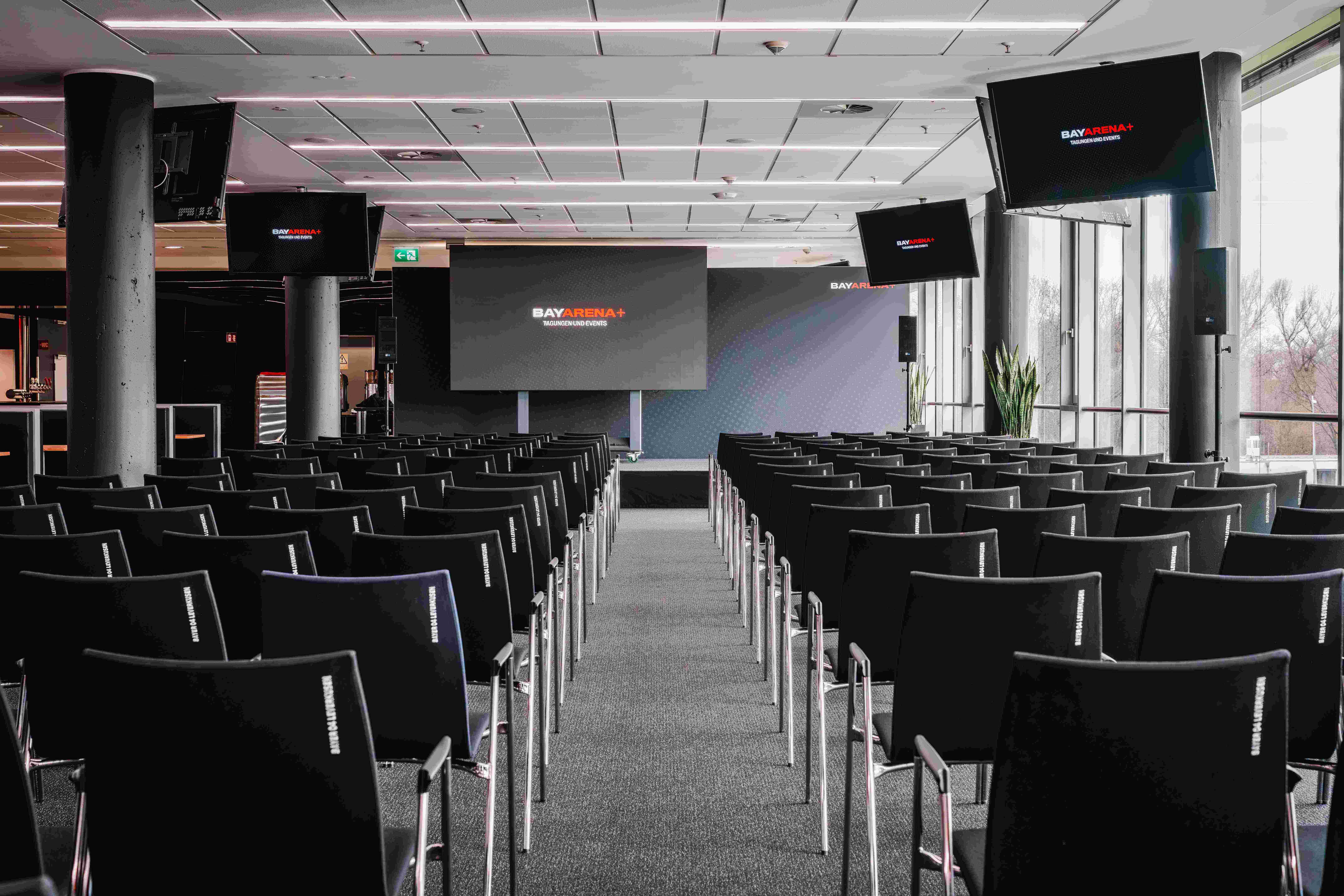 Großes Plenum Theke PL