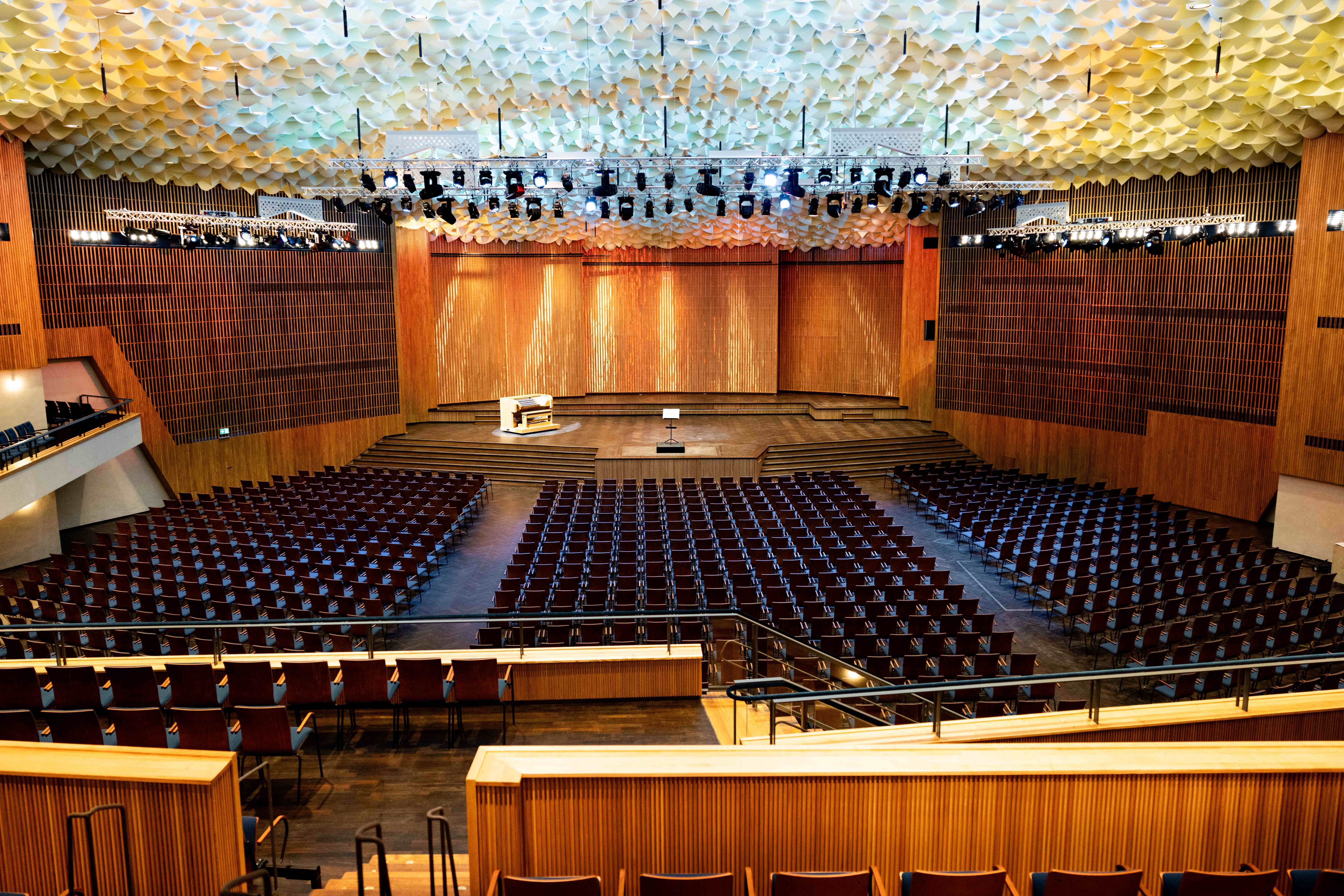 Zur Seite Beethovenhalle Bonn