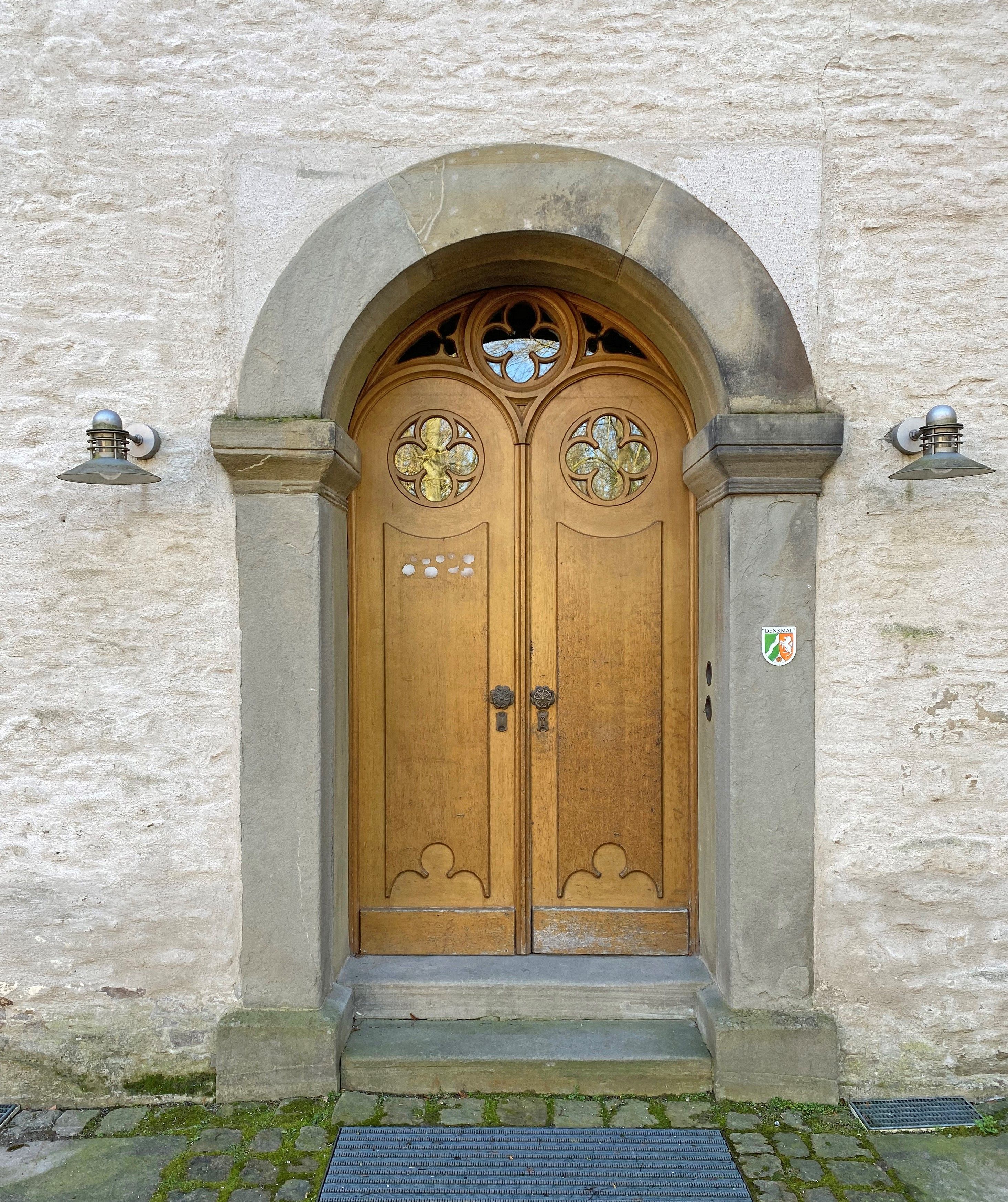 Schloss Werdringen ist ein Denkmal, wie Gäste an einer Portalplakette erkennen können