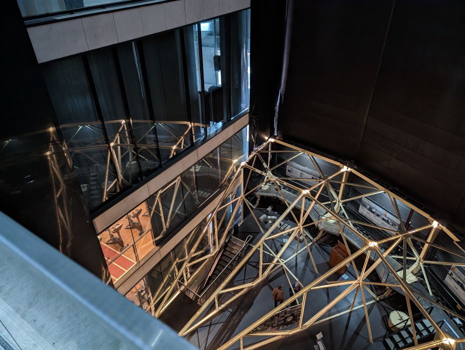 Der Gaskessel Wuppertal umfasst fünf Stockwerke. Der Raum für die 360-Grad-Show nimmt den größten Platz ein