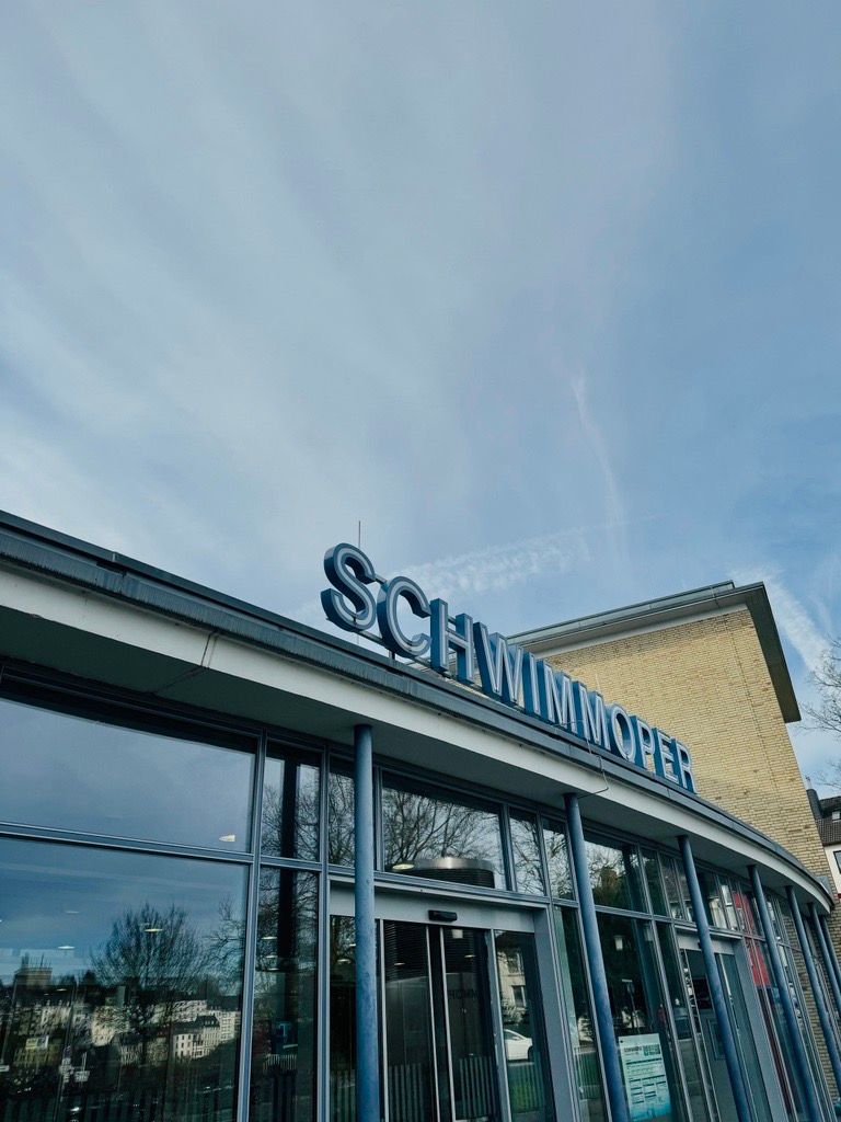 Die Schwimmoper in Wuppertal