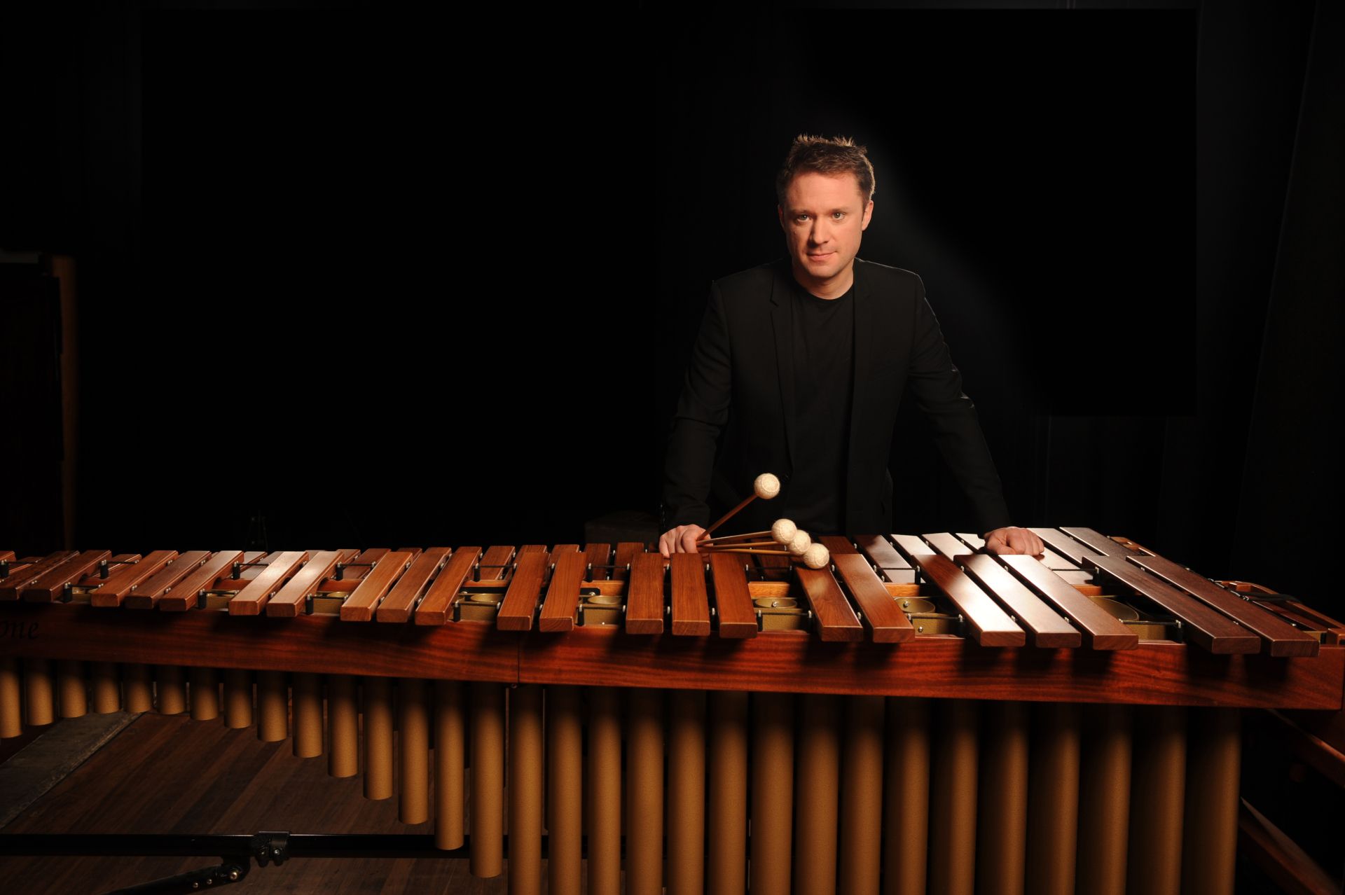 Colin Currie ist ein mehrfach preisgekrönter schottischer Perkussionist, der beim Beethovenfest verschiedenes Schlagwerk spielt