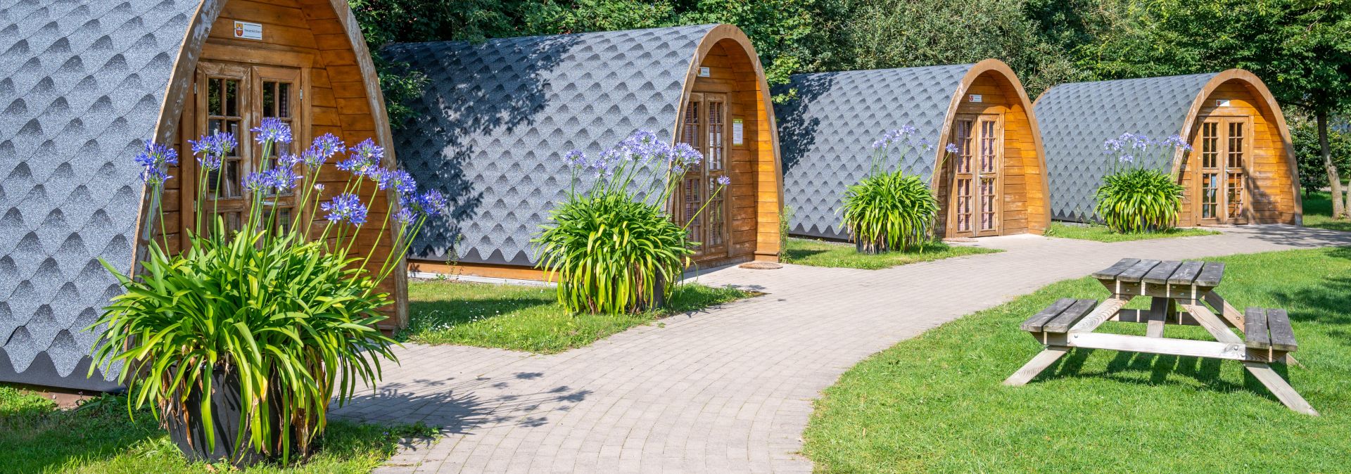 Eine besondere Übernachtungsmöglichkeit im Gartenschaupark Rietberg bieten die Camping Pods.