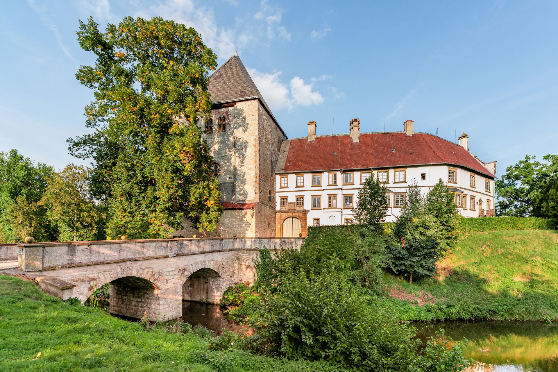Schloss Rheda ist die Residenz des Fürsten zu Bentheim-Tecklenburg. Es zählt zu den großen Schlossanlagen Westfalens