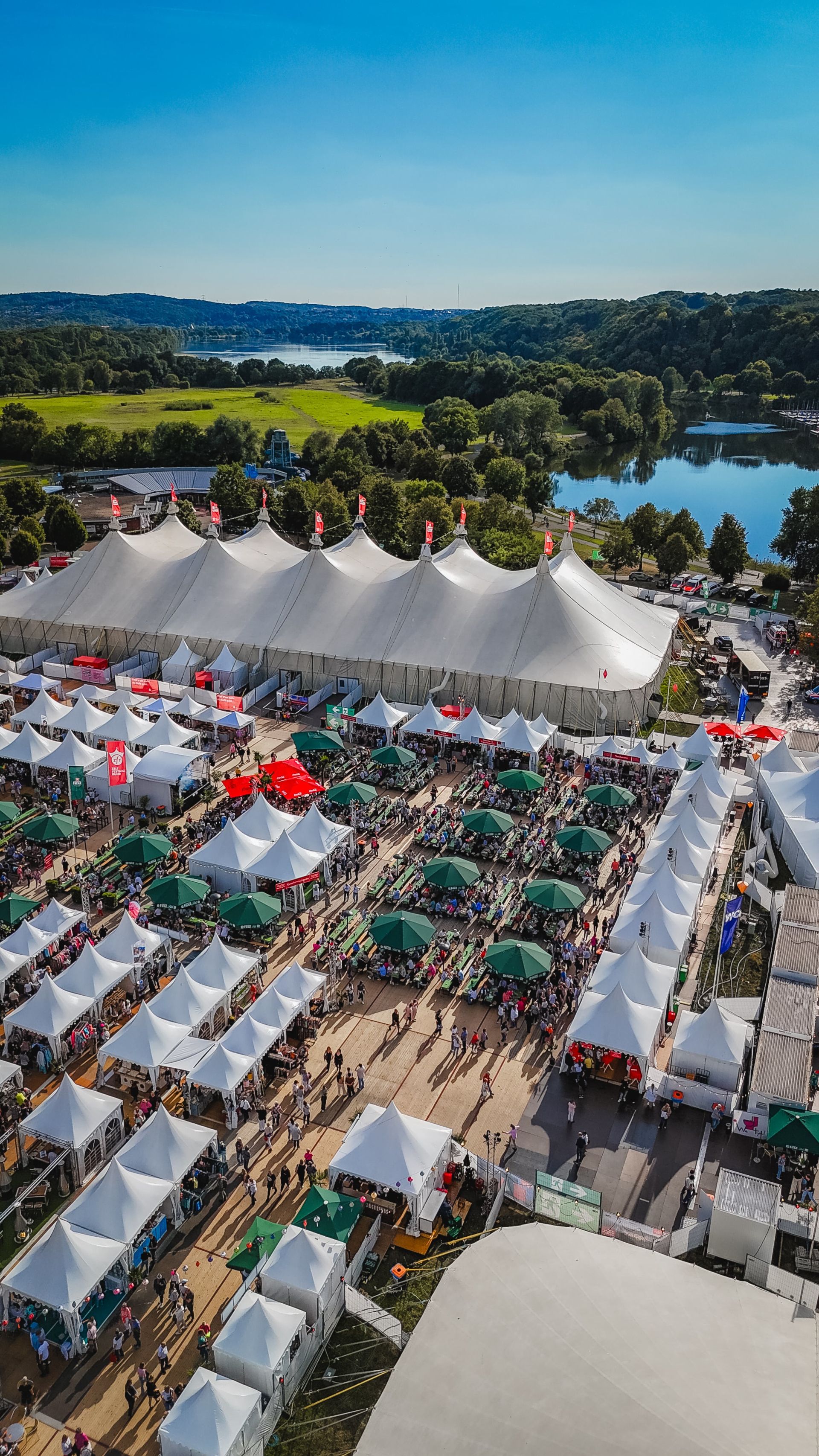 Mitten in der Natur gelegen, überzeugt das Areal des Zeltfestivals Ruhr durch eine perfekte Mischung aus Genuss und Musik