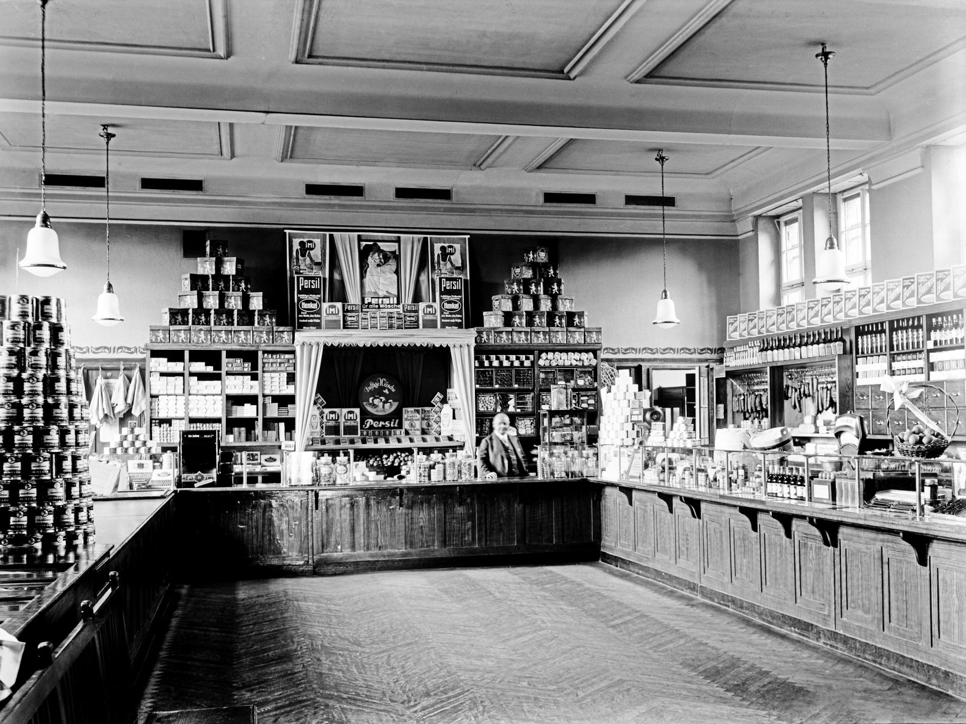 Verkaufsraum der Konsumanstalt Jacobi, 1932