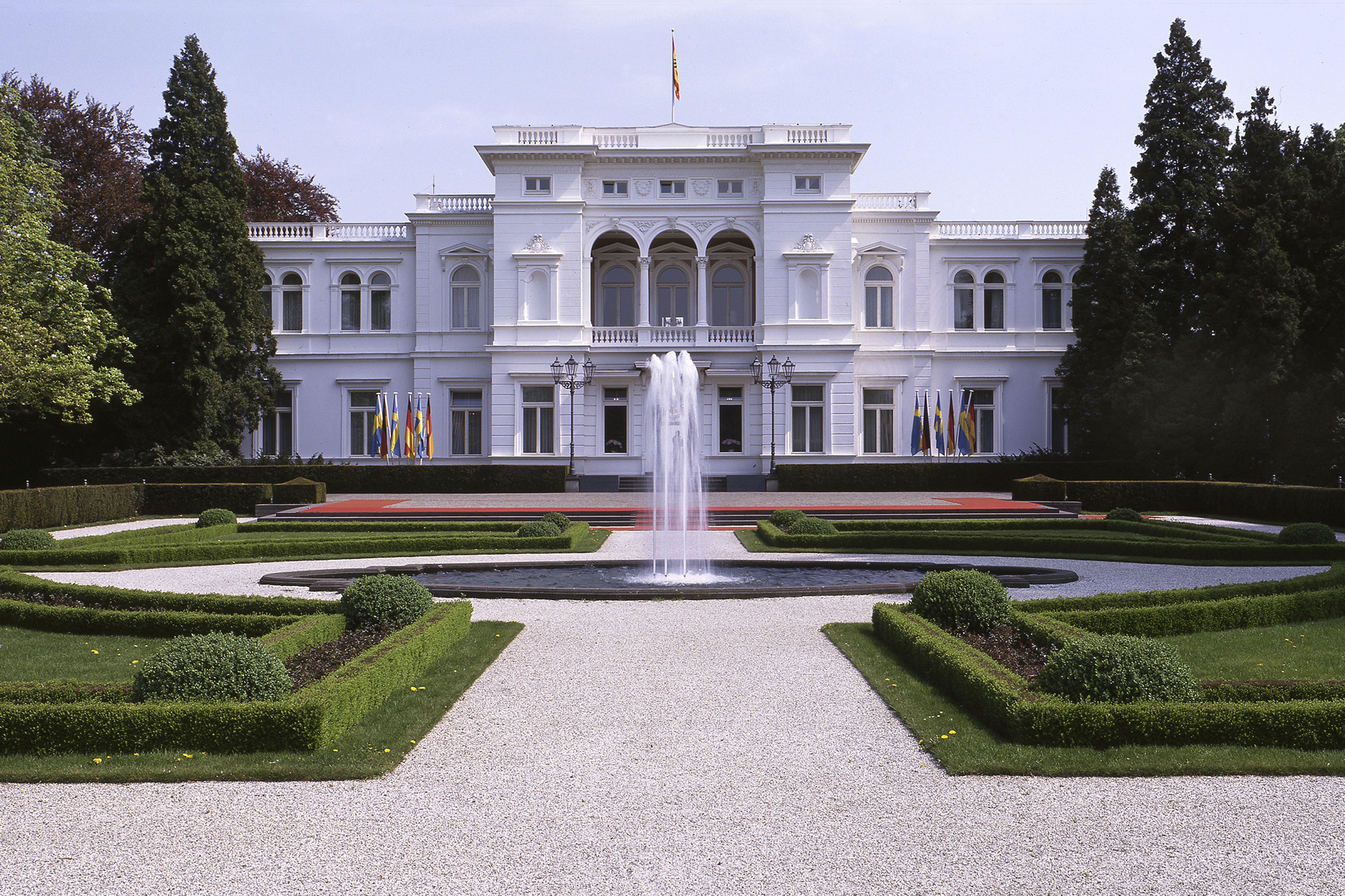Zur Seite Villa Hammerschmidt