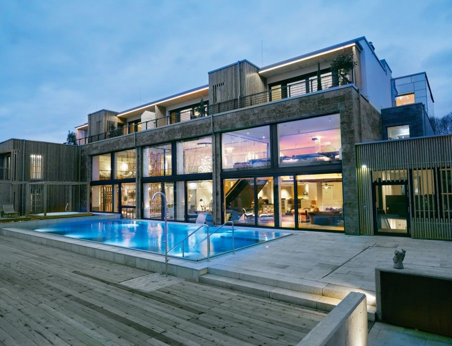 Zur Seite Landhotel Voshövel GmbH