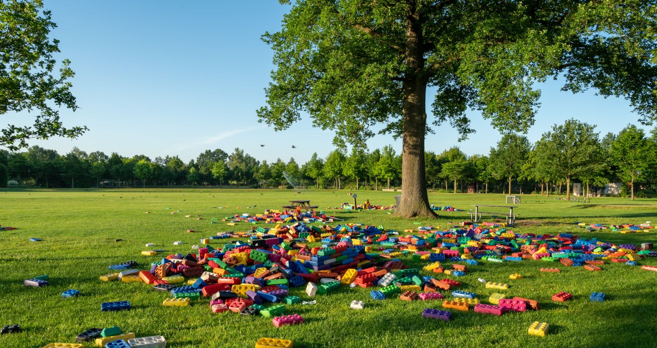 Der Gartenschaupark Rietberg wartet mit vielen Sehenswürdigkeiten auf. Die Lego-Wiese ist ein echter Hingucker.