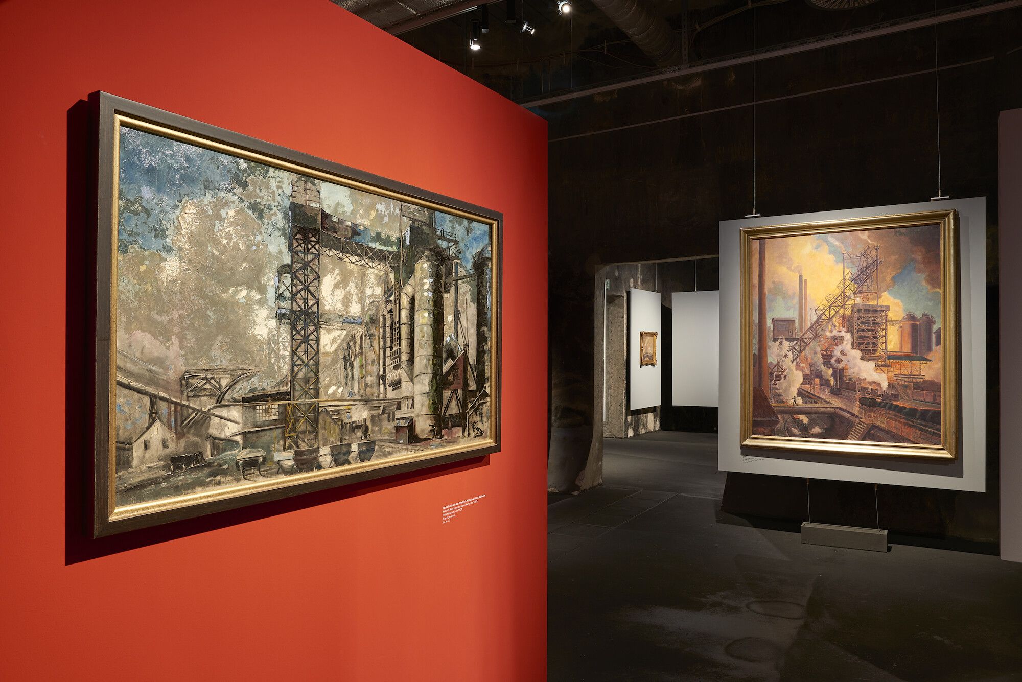 Blick in die Ausstellung Das Land der tausend Feuer. Industriebilder aus der Sammlung Ludwig Schönefeld