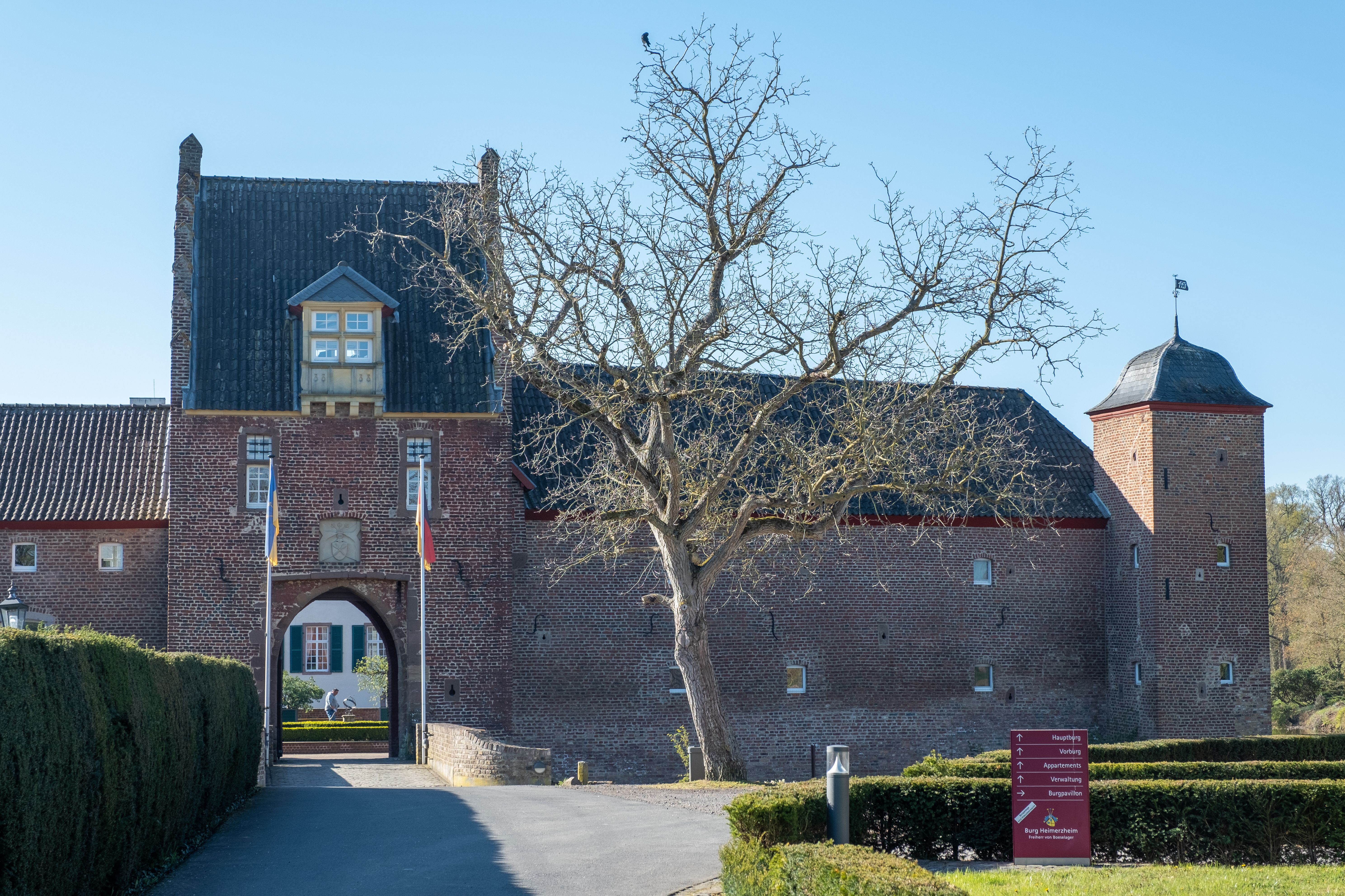 Seit dem Jahr 1825 ist die Burg Heimerzheim im Besitz der Freiherren von Boeselager