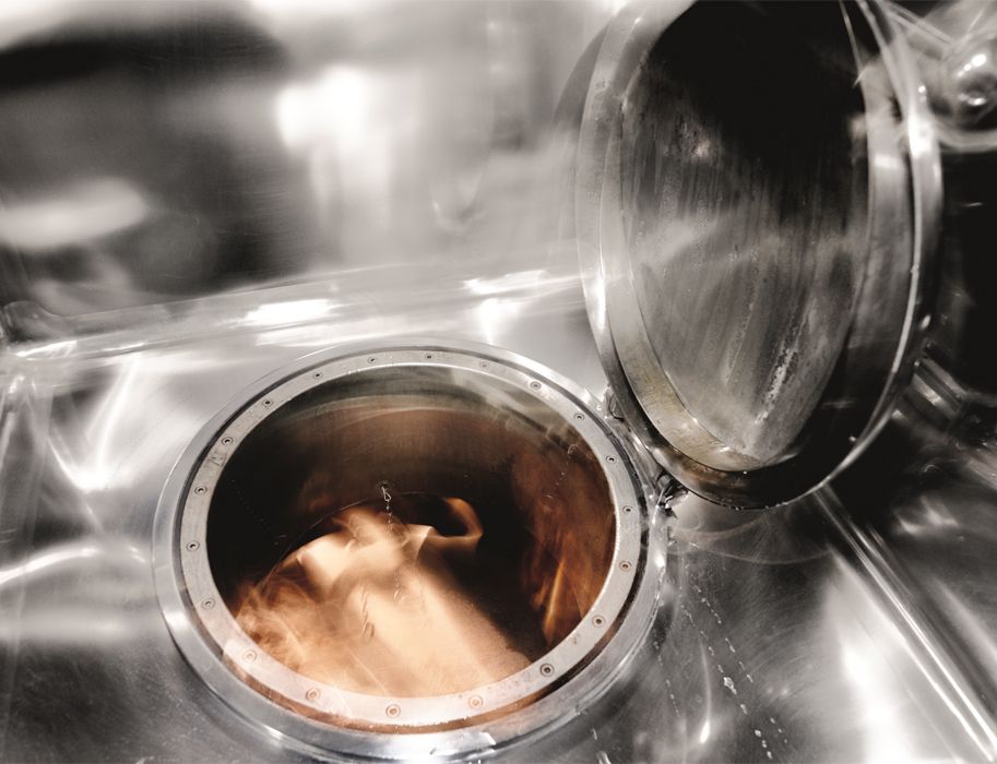 Auch ein Blick in den Braukessel steht auf dem Führungsprogramm der BrauKultTour