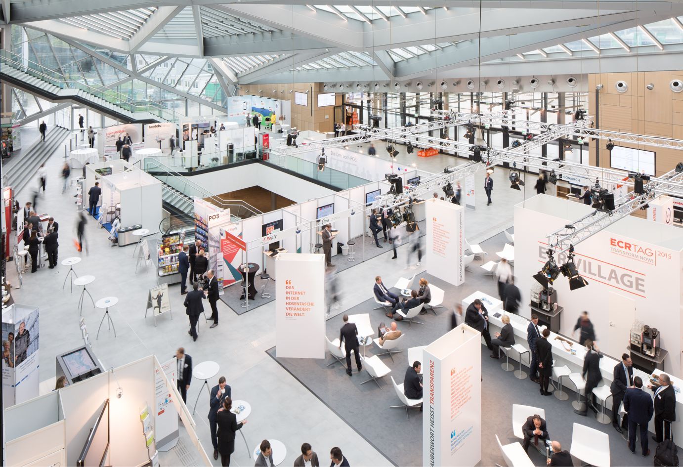 Hauptgebäude Ausstellung