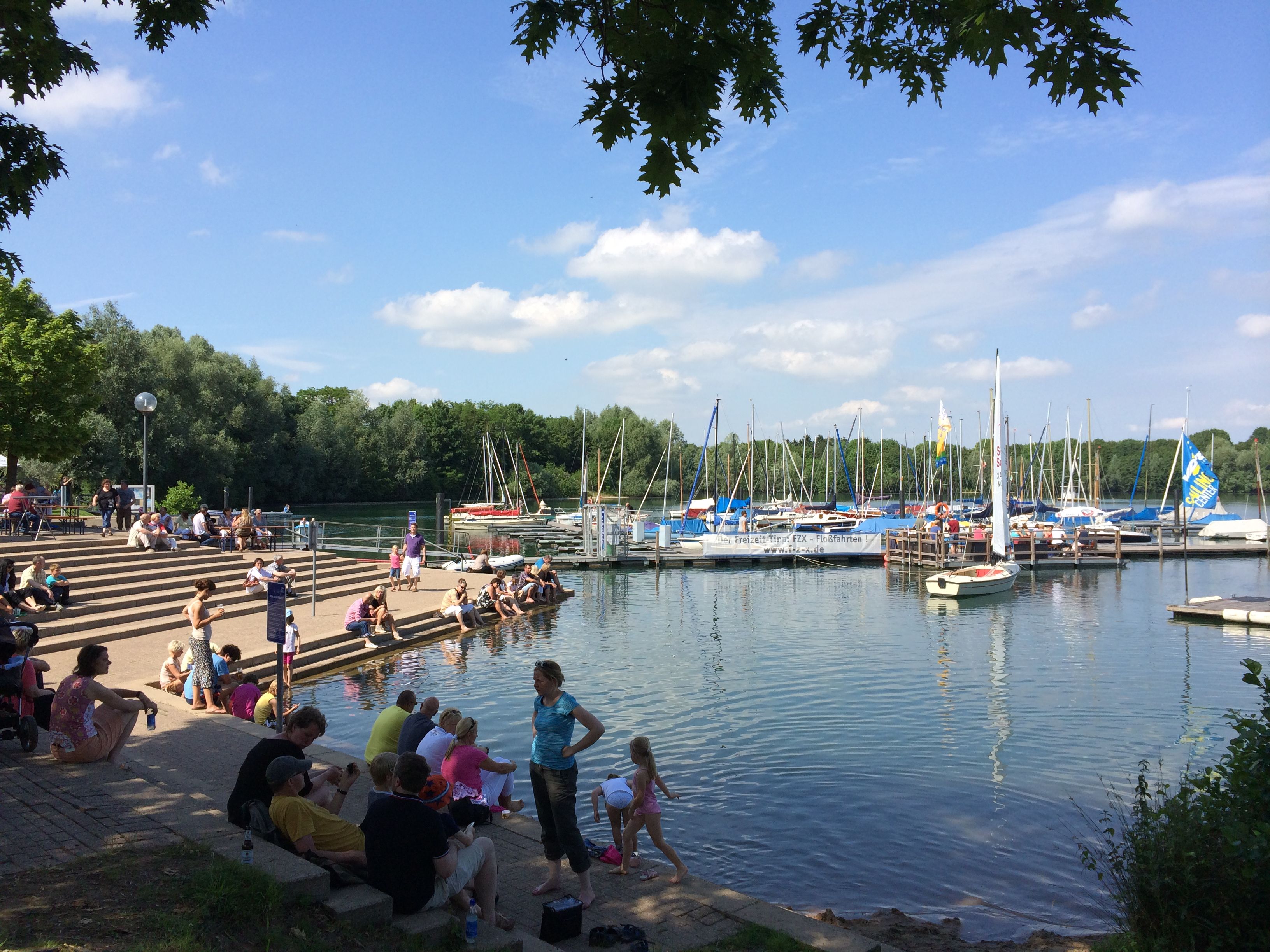 Blick auf den Hafen Vynen