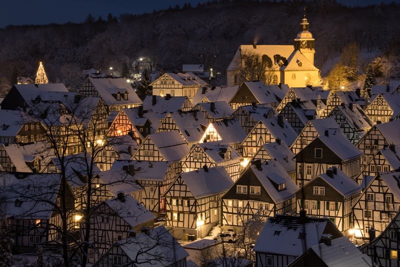 Zur Seite Freudenberger Advent