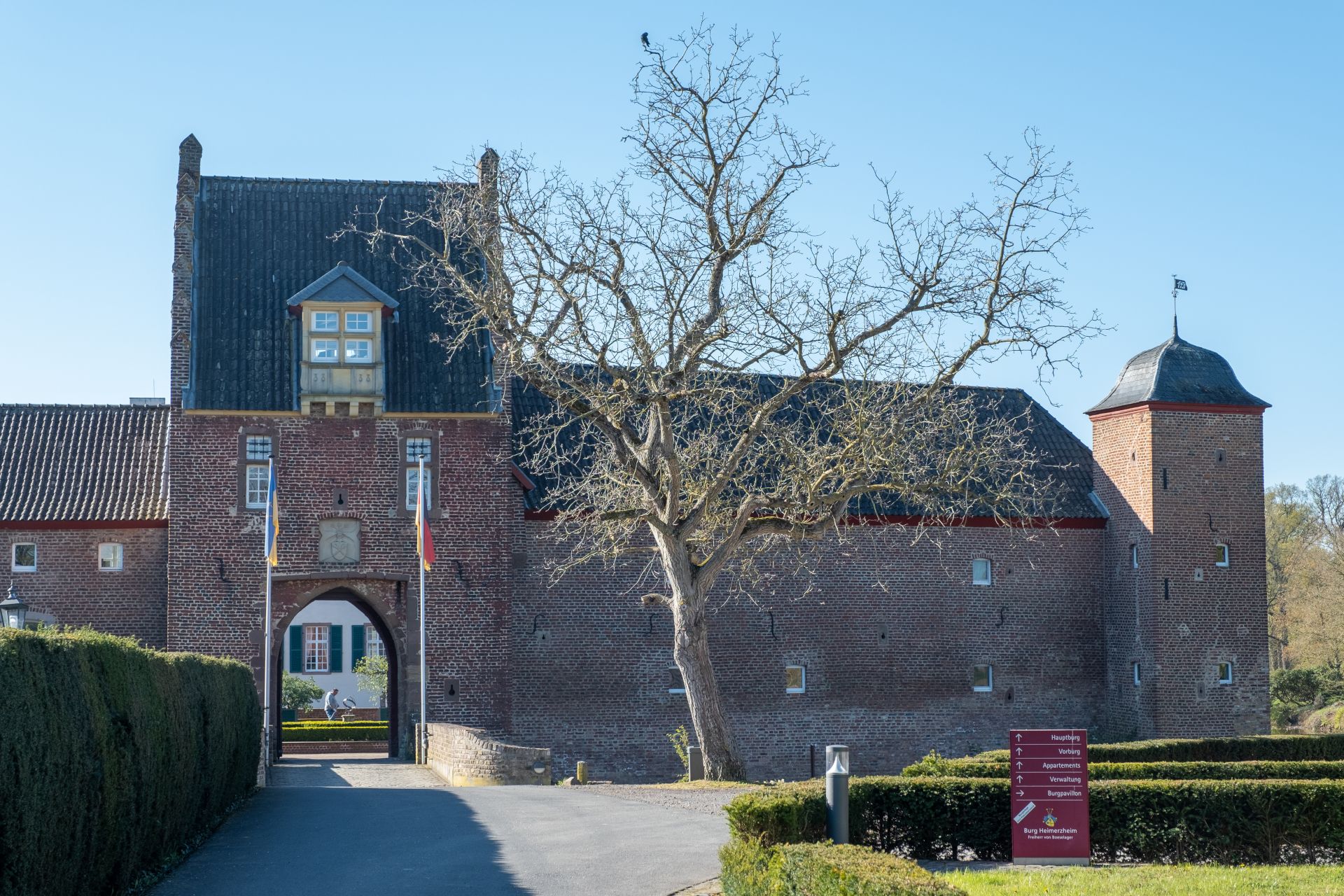 Seit dem Jahr 1825 ist die Burg Heimerzheim im Besitz der Freiherren von Boeselager