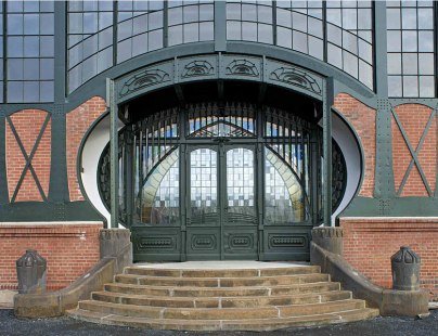 Das Jugendstil-Portal der Maschinenhalle auf der Zeche Zollern, © LWL-Industriemuseum, M. Holtappels
