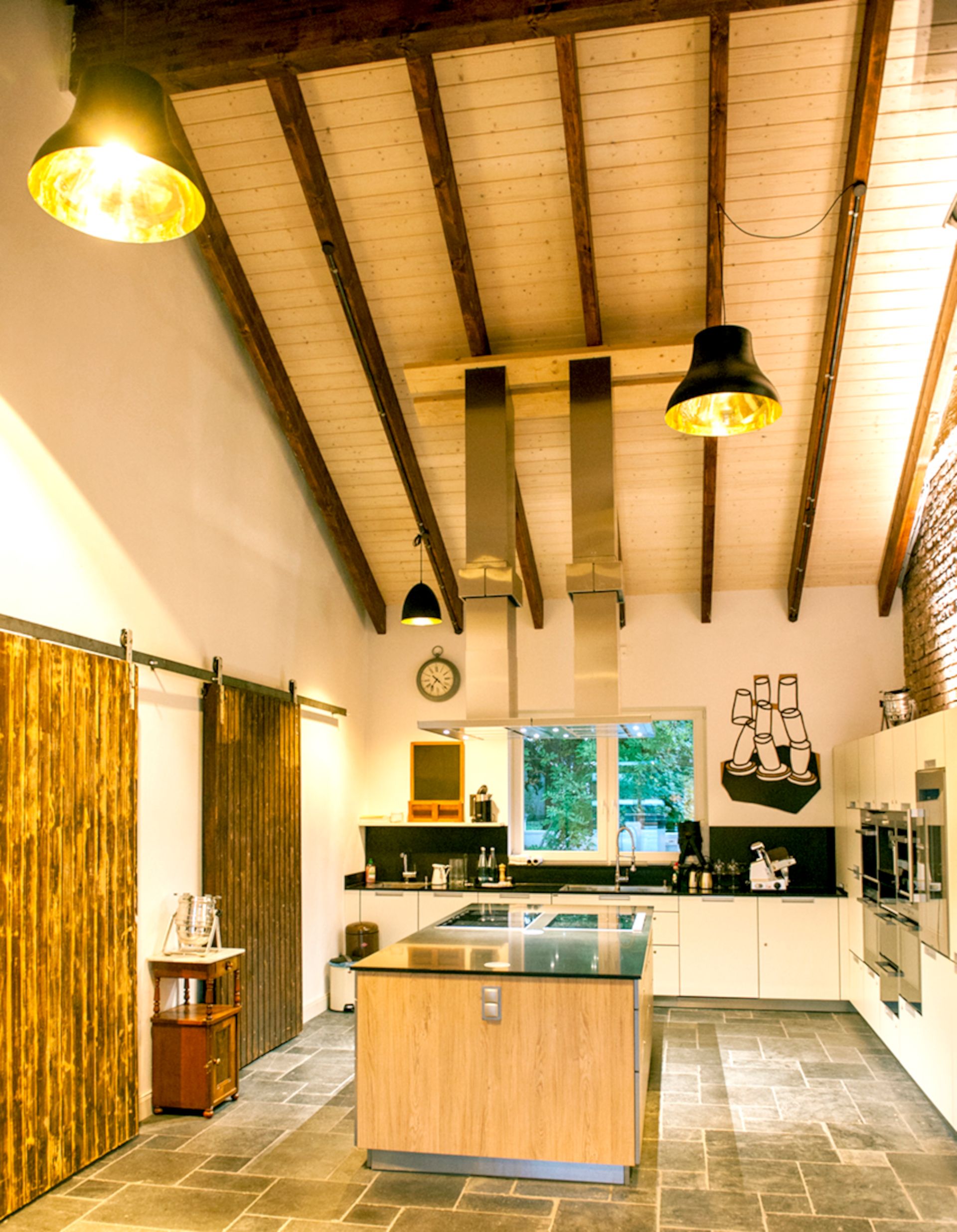 In der Kochschule der Burg Flamersheim lernen angehende Köche das Handwerk von den Profis.