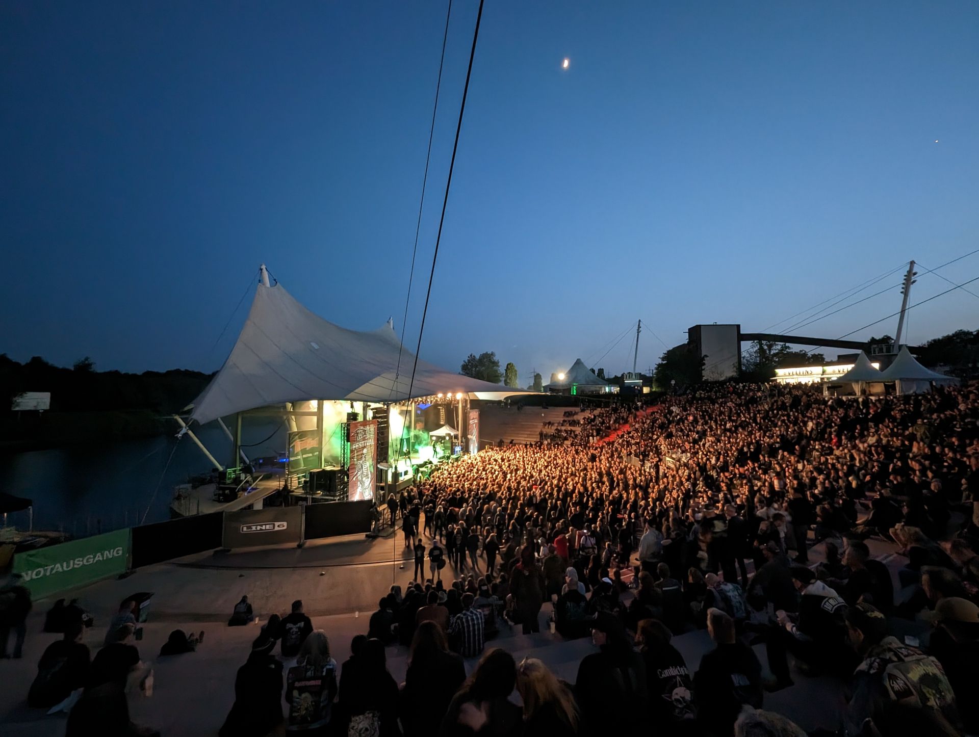 Das Amphitheater ist Veranstaltungsort für verschiedene Eventformate. Unter anderem das Rock Hard-Festival findet jedes Jahr hier statt und zieht tausende Musikfans an