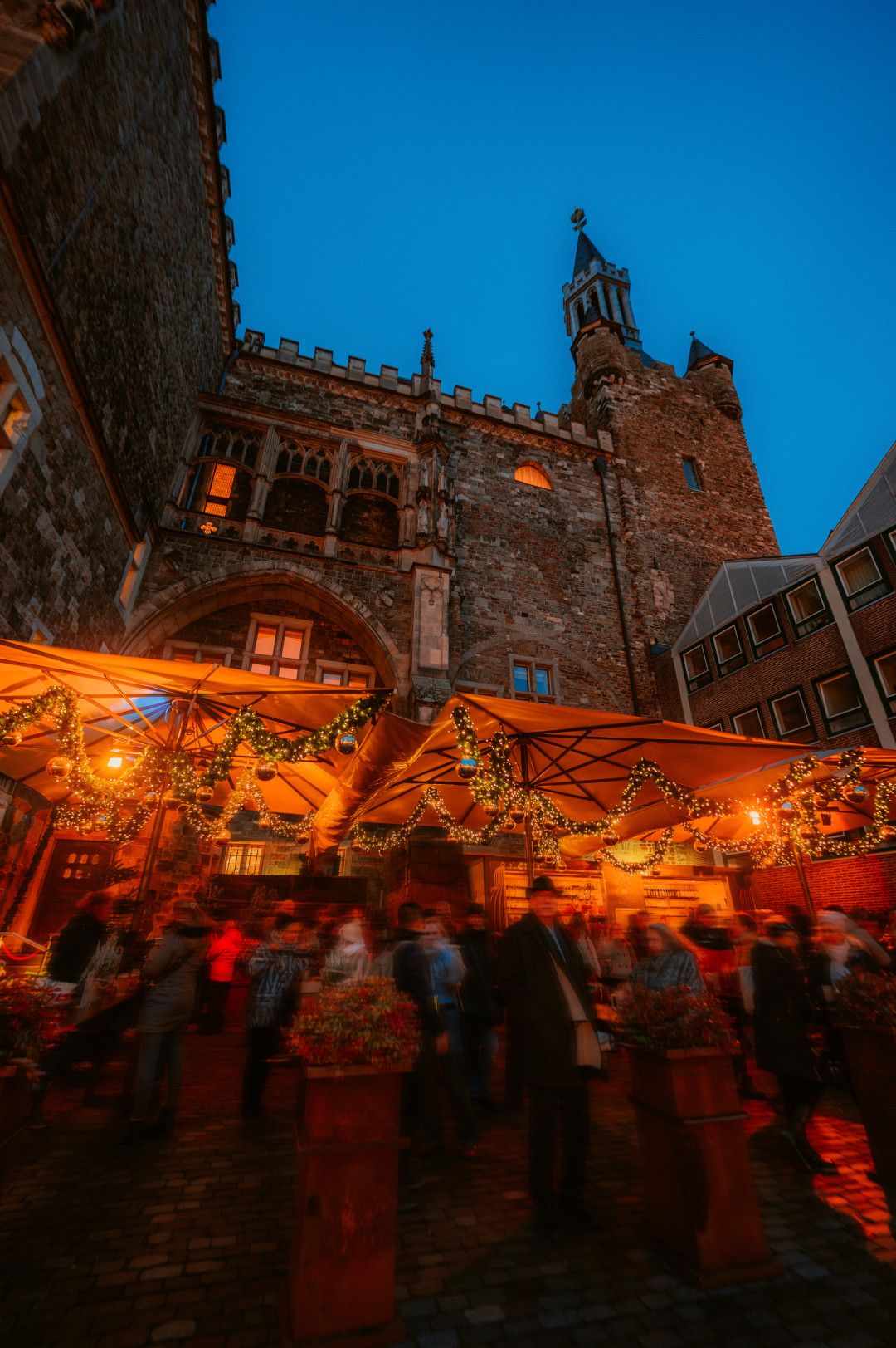 Rathaus auf dem Aachener Weihnachtsmarkt