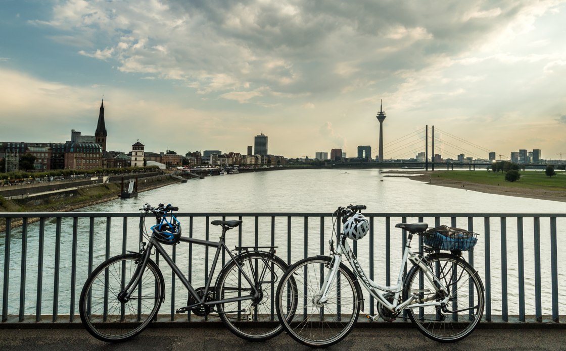 Blick auf Düsseldorf und den Rhein, © Dominik Ketz, Tourismus NRW e.V.
