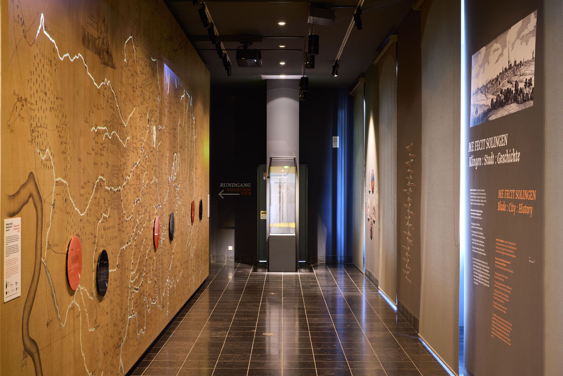 Die Dauerausstellung im Deutschen Klingenmuseum Solingen trägt den Namen „me fecit Solingen“ („mich schuf Solingen“).