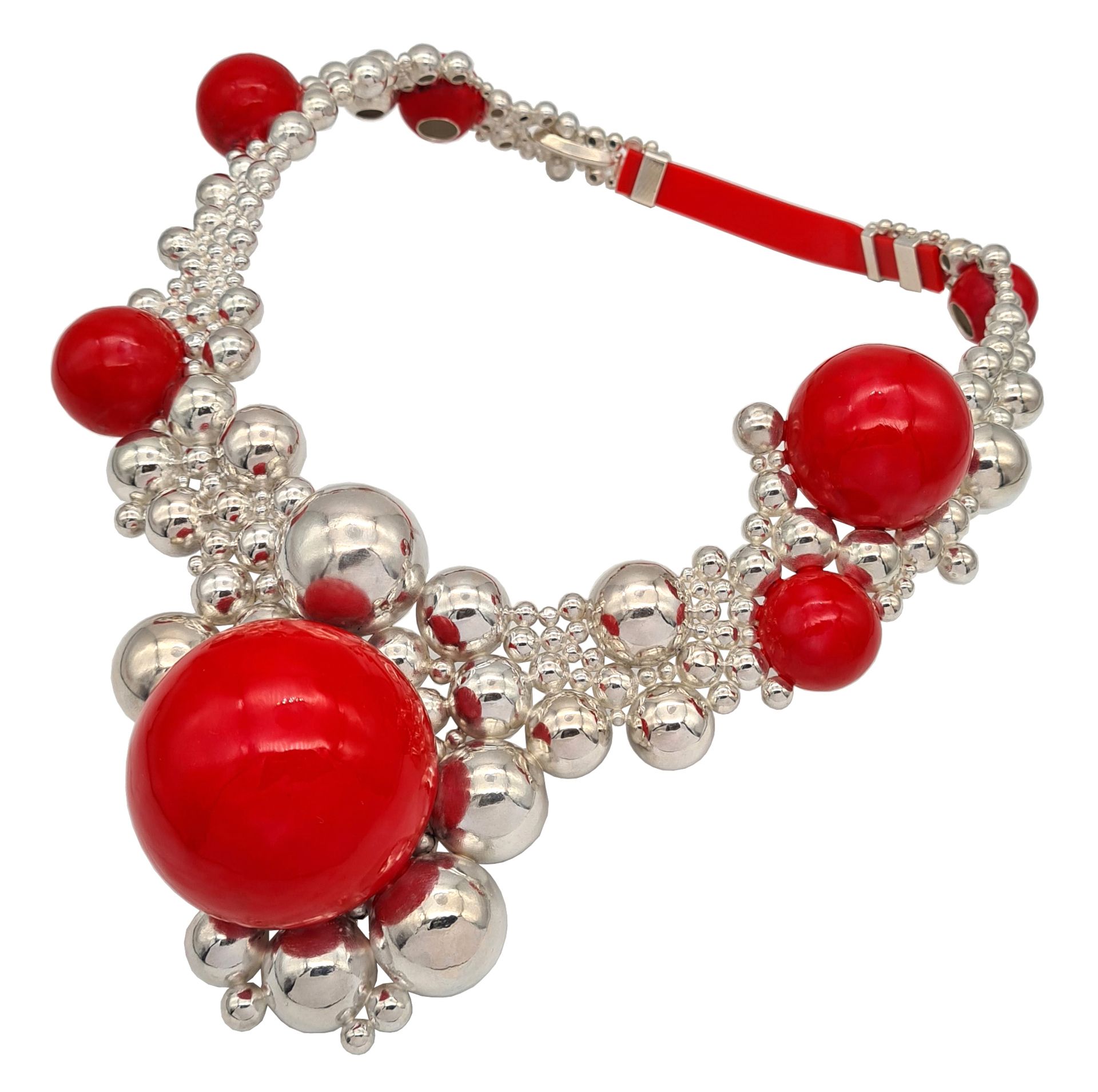 Zur Seite Von Louise Bourgeois bis Yoko Ono. Schmuck von Künstlerinnen