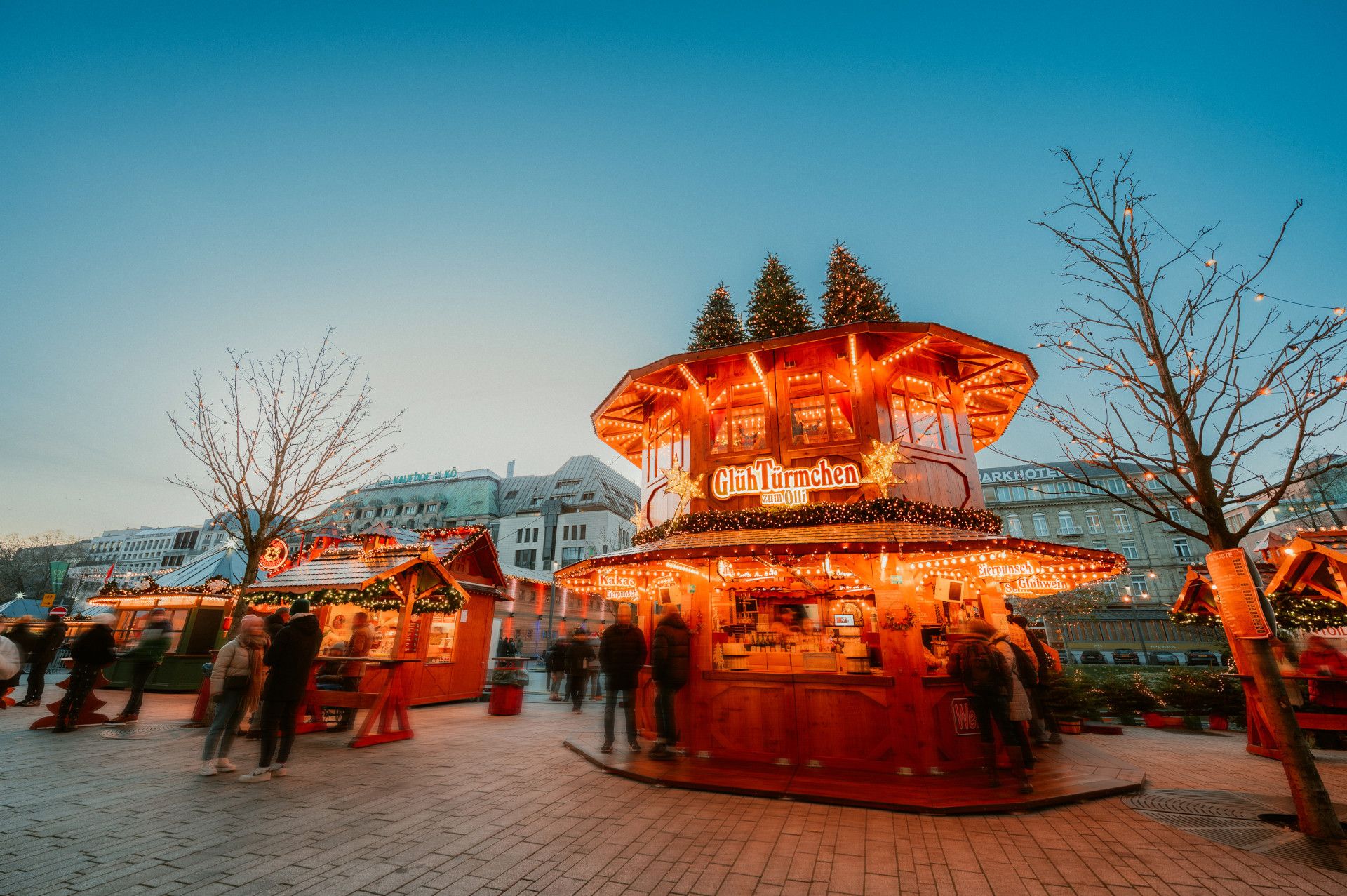 Glühweinstand Düsseldorfer Weihnachtsmarkt