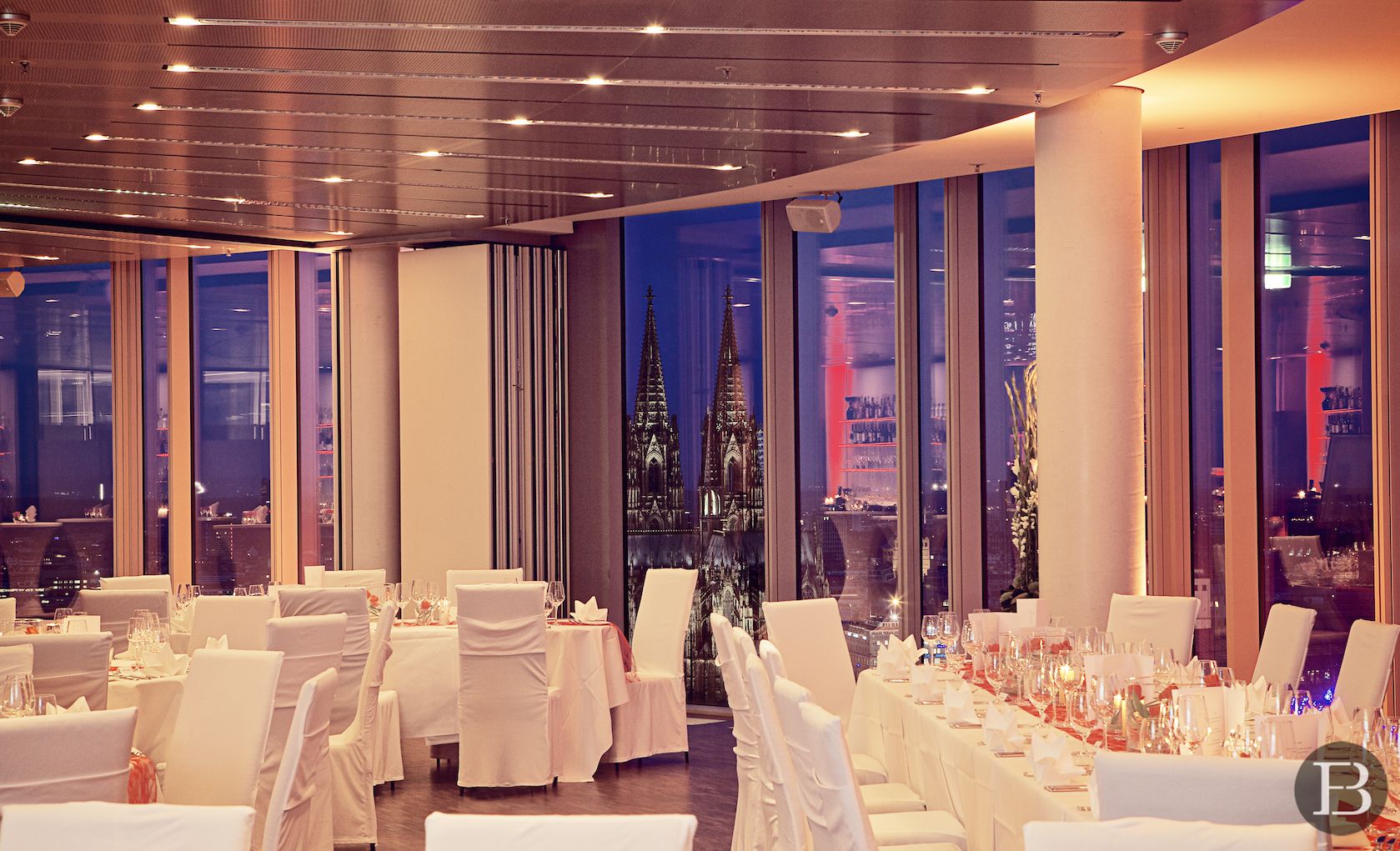 27.Etage Firat im KölnSky