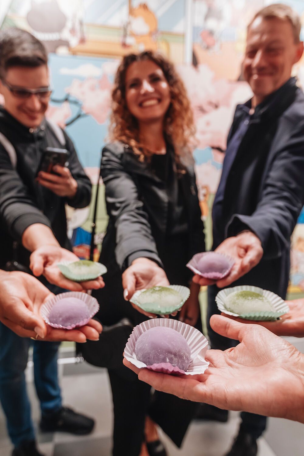 Mochi sind eine japanische Spezialität. Die Reiskuchen aus Klebereis haben unterschiedliche Füllungen