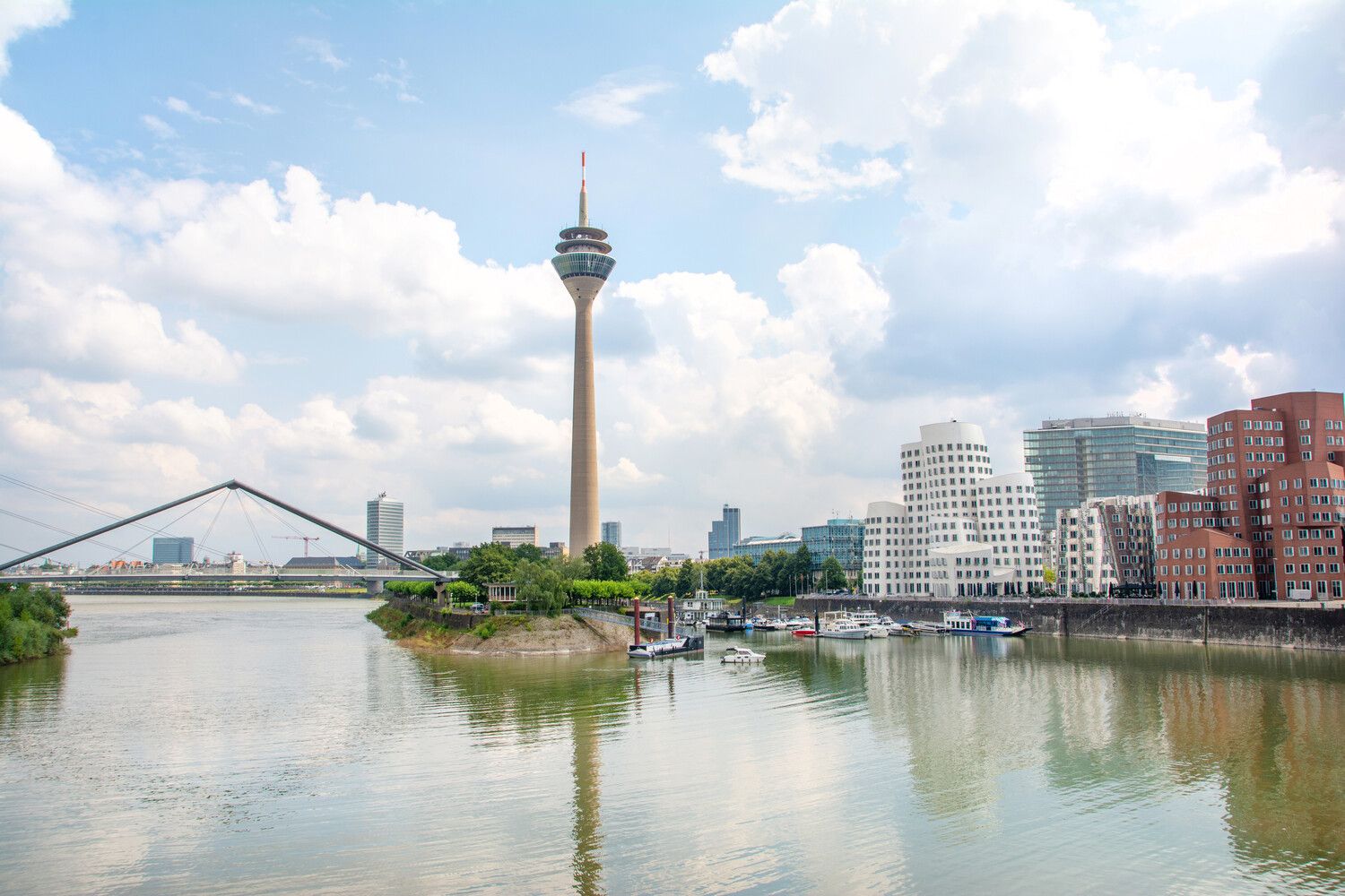 Rheinturm MedienHafen