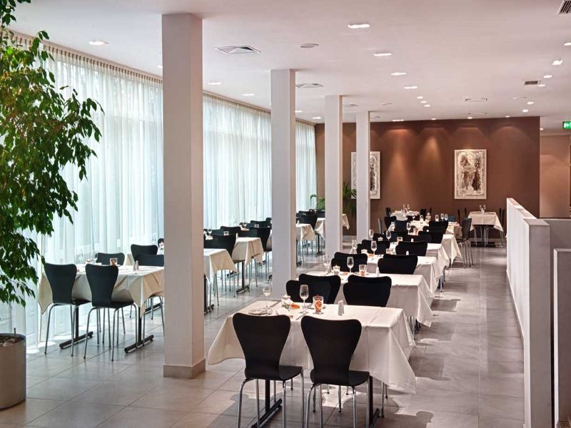 Zur Seite TRYP by Wyndham Wuppertal