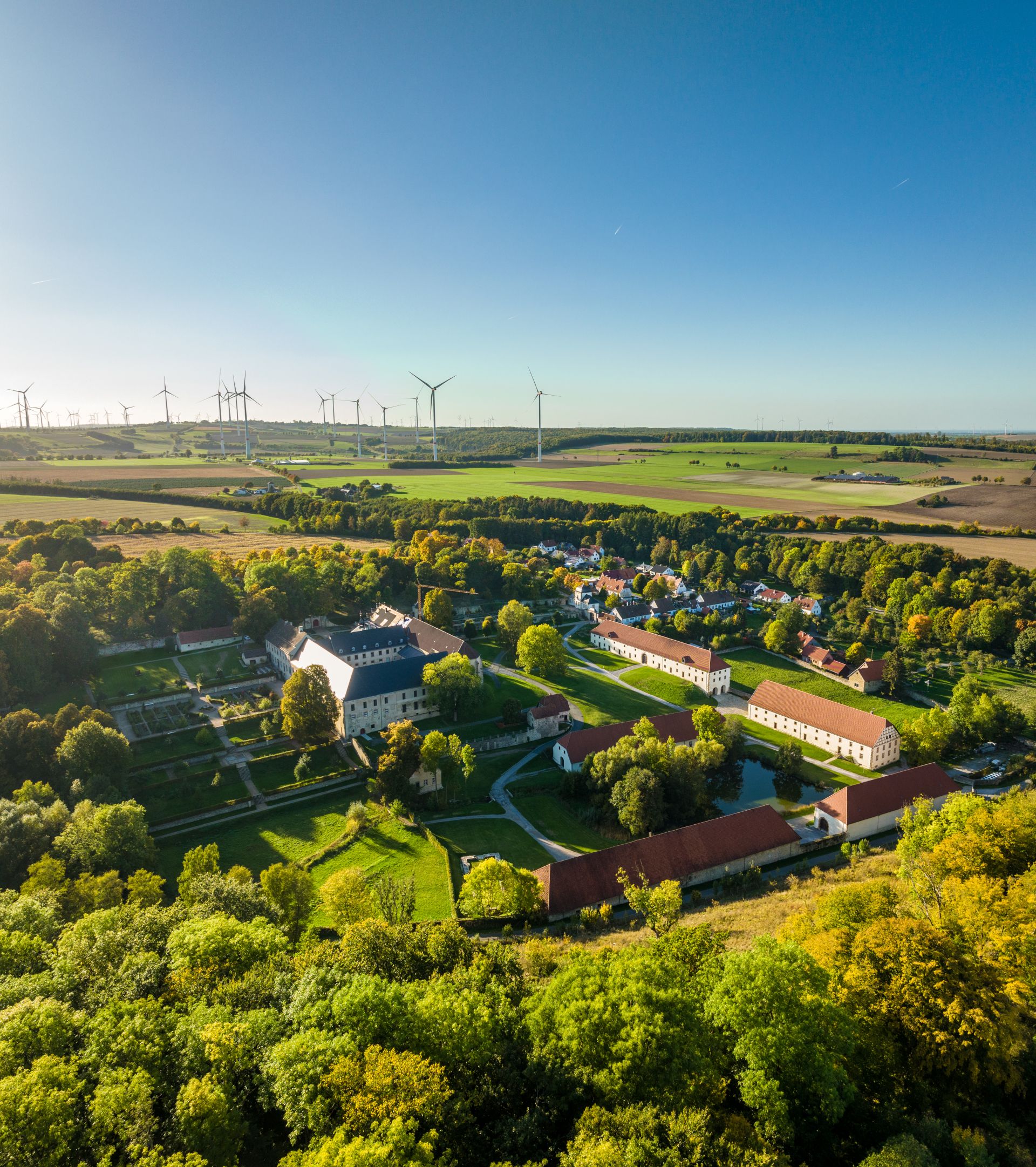 Die fast vollständig erhaltene Anlage des Klosters Dalheim beherbergt das einzige Landesmuseum für klösterliche Kulturgeschichte in Deutschland