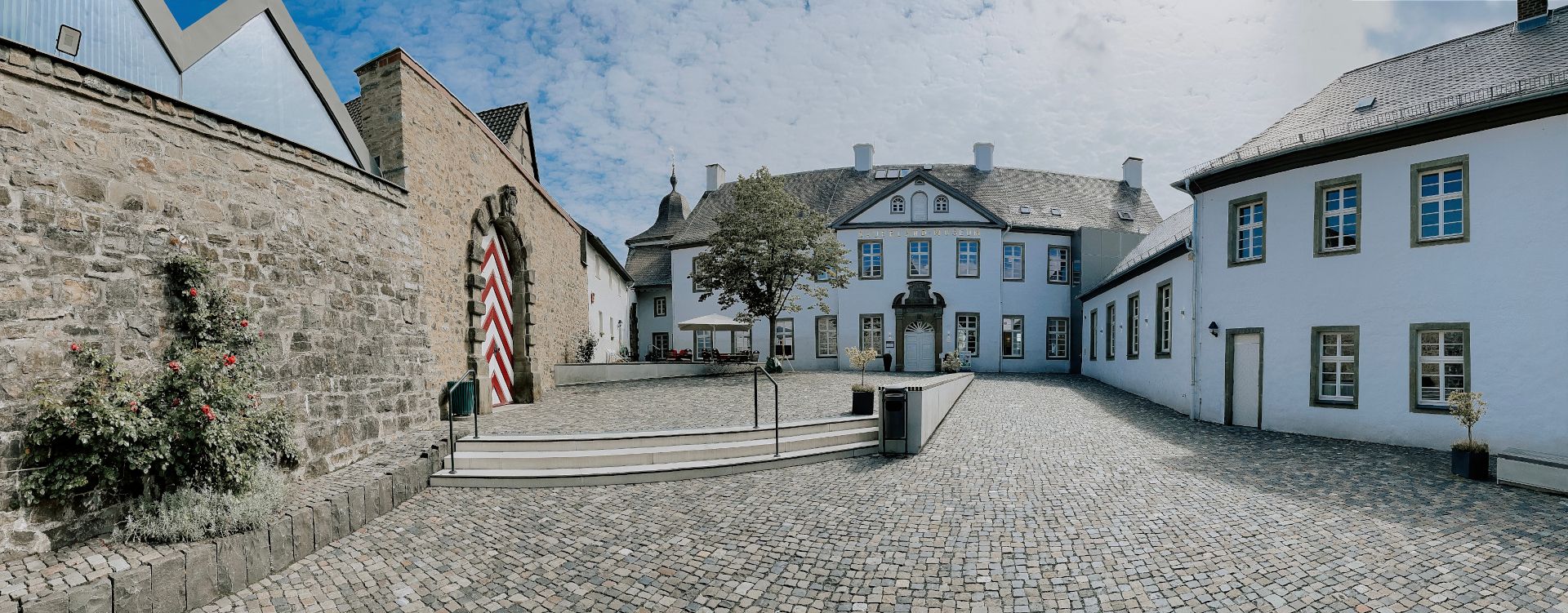 Das Sauerland-Museum ist ein historisches Regionalmuseum, dass die Kultur und Geschichte des Sauerlandes behandelt