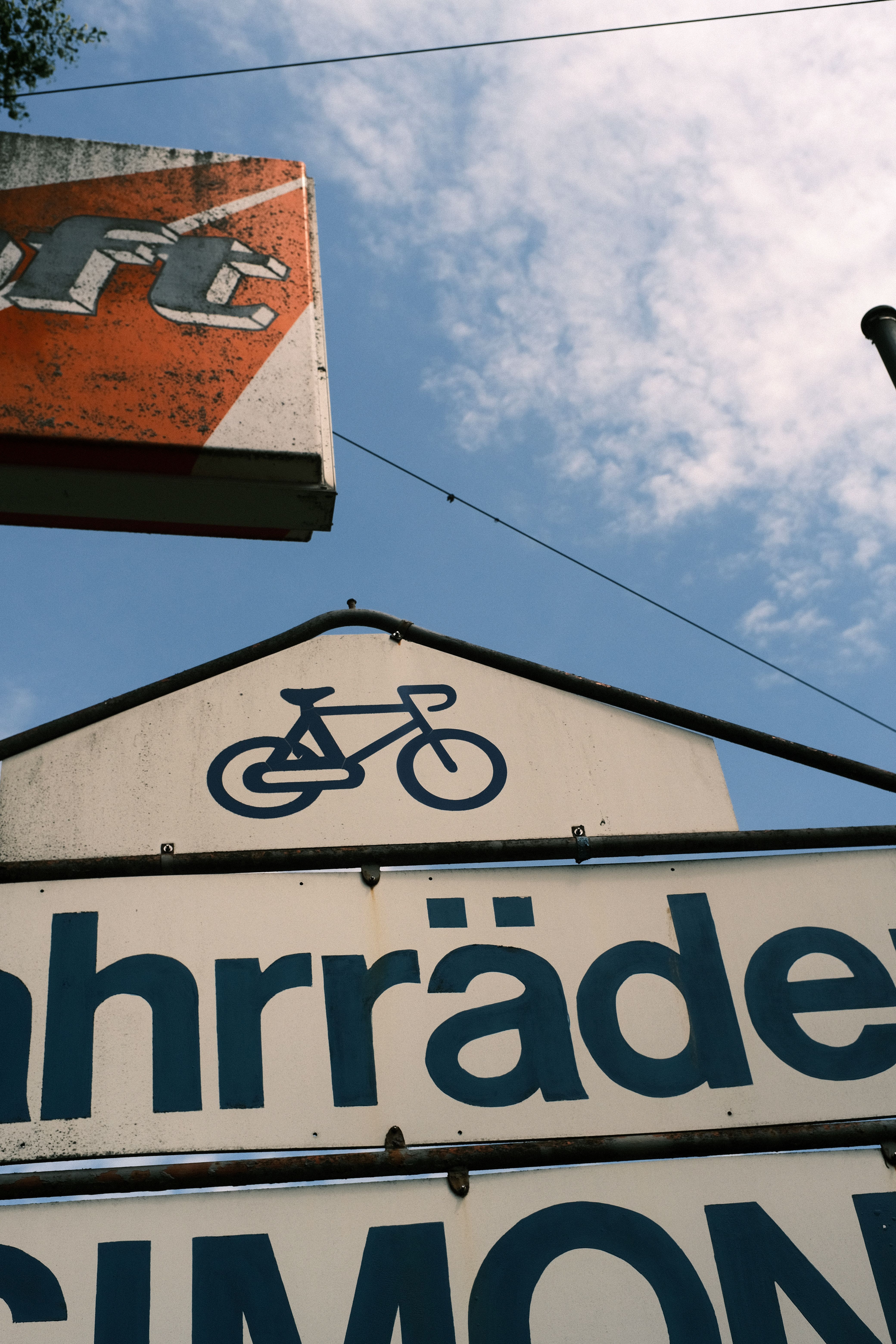 Schild Fahrradverleih am Niederrhein.