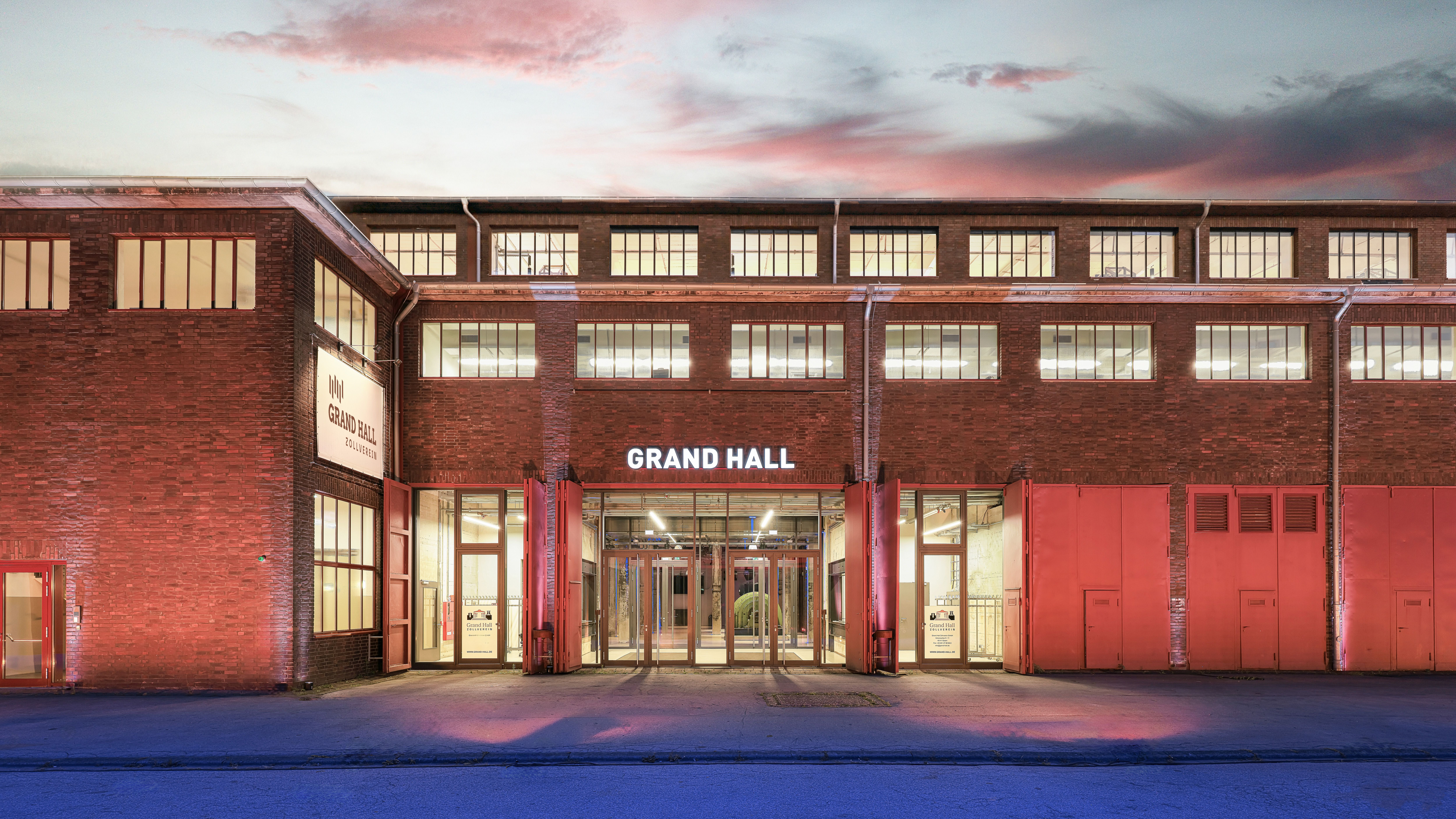 Außenansicht Grand Hall