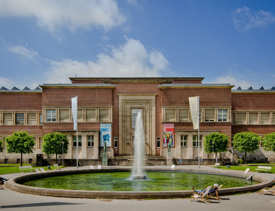Zur Seite Kunstpalast