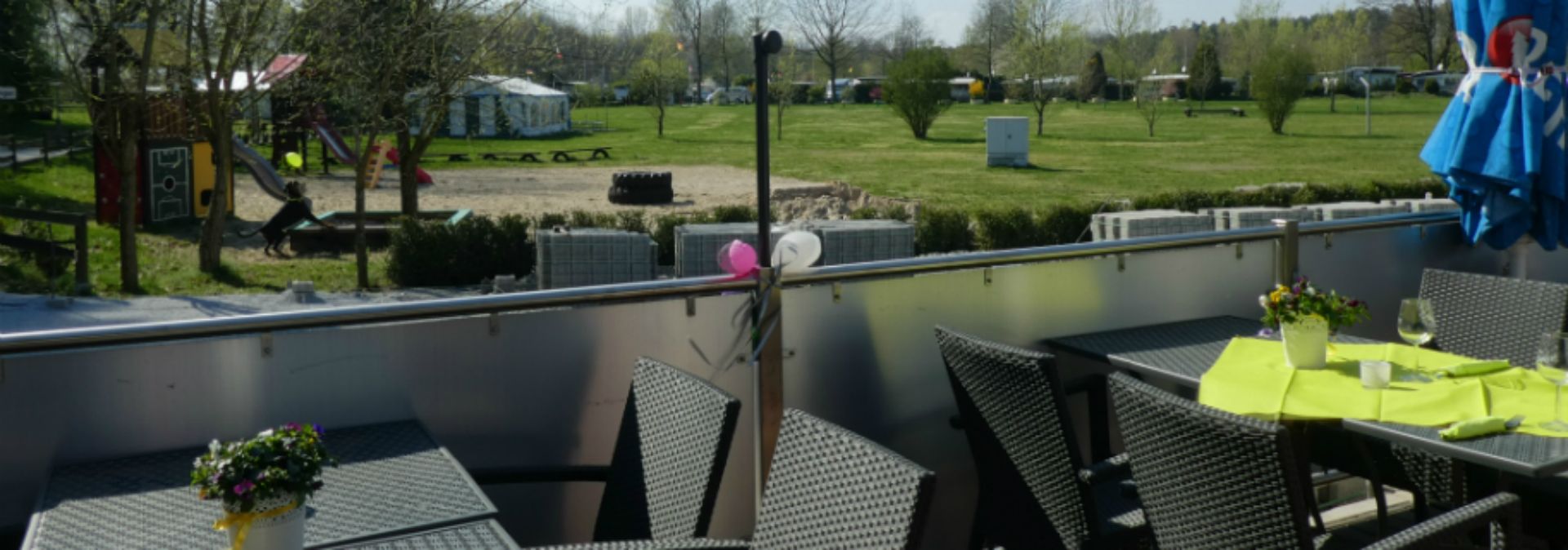 Restaurant mit Außenterrasse_Header